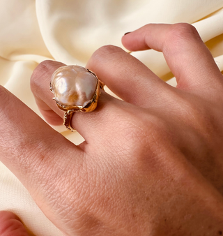ANILLO PERLA BARROCA