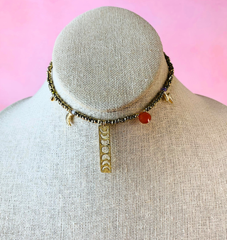 COLLAR DIOSA LUNAR HECHIZADA